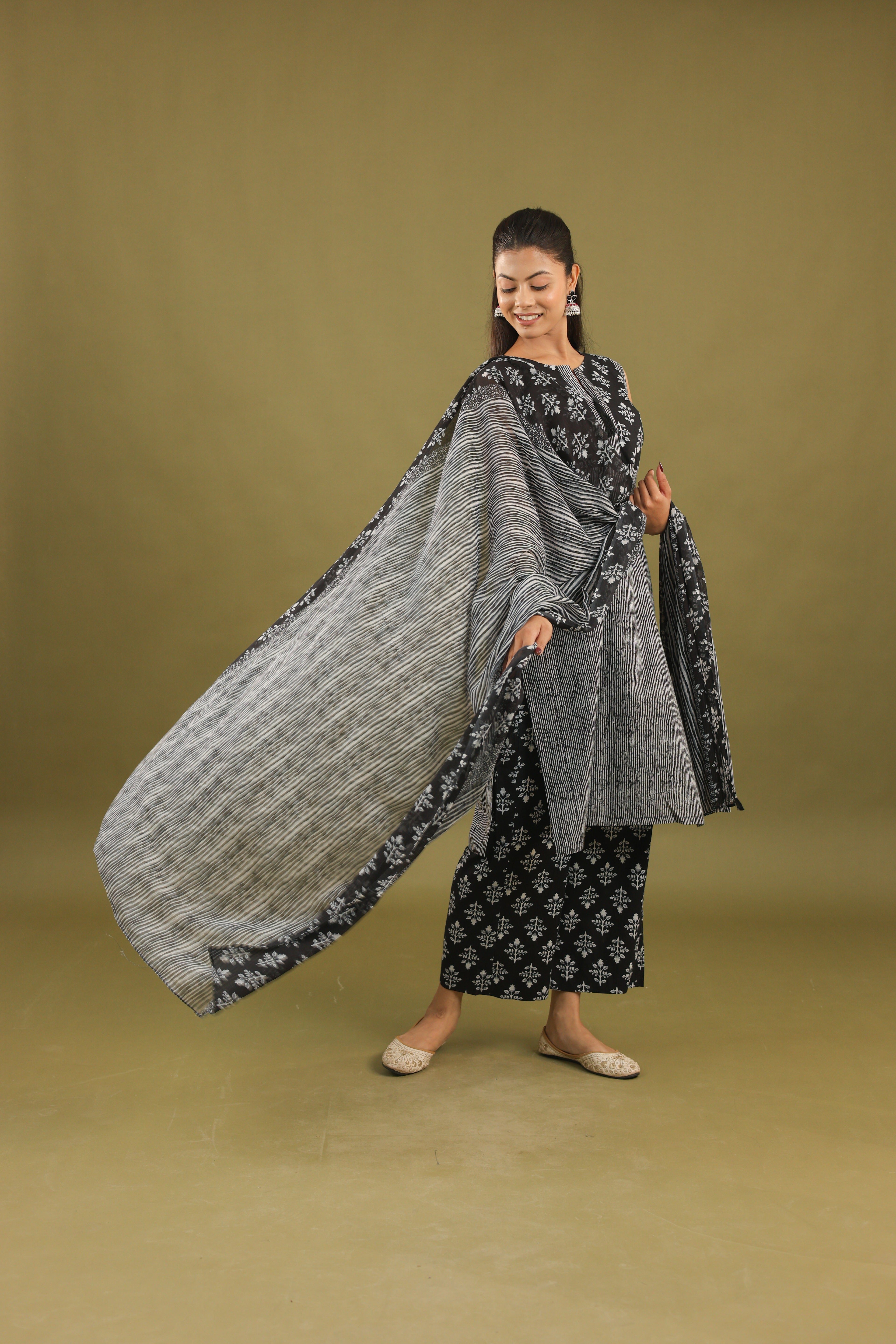 Black & White Block Print Kurta Set With Striped Dupatta